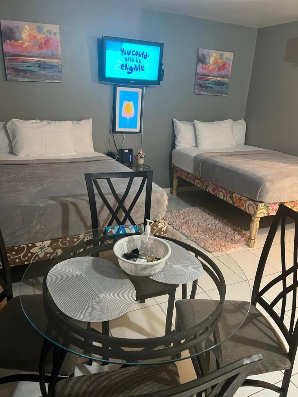 Malibu Ocean View Studio Apartment Teluk Montego Bagian luar foto