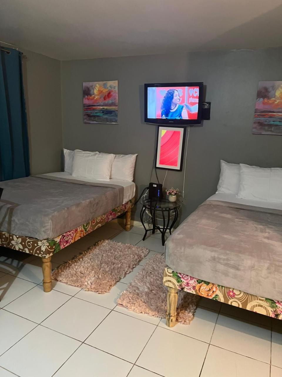 Malibu Ocean View Studio Apartment Teluk Montego Bagian luar foto